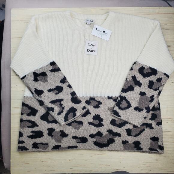 DAVI & DANI Leopard Print Oversized Sweater - Picture 2 of 10